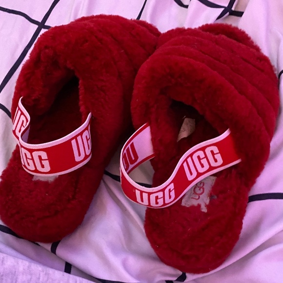 UGG Red Fluffy Slippers - Picture 3 of 5